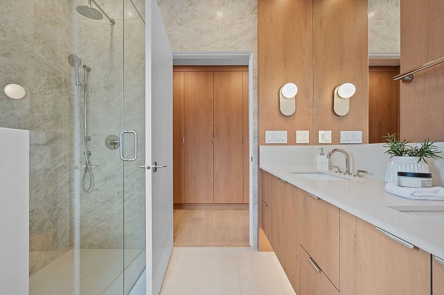 2 2211 William Street Vancouver, BC - 19