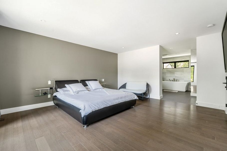3430 Aintree Drive North Vancouver, BC - 24