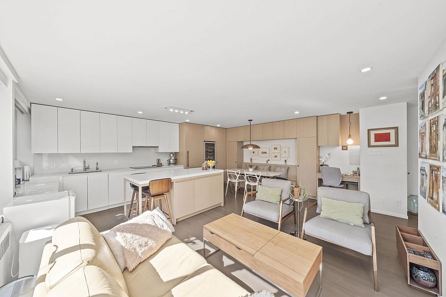 817 1445 Marpole Avenue Vancouver, BC - 19