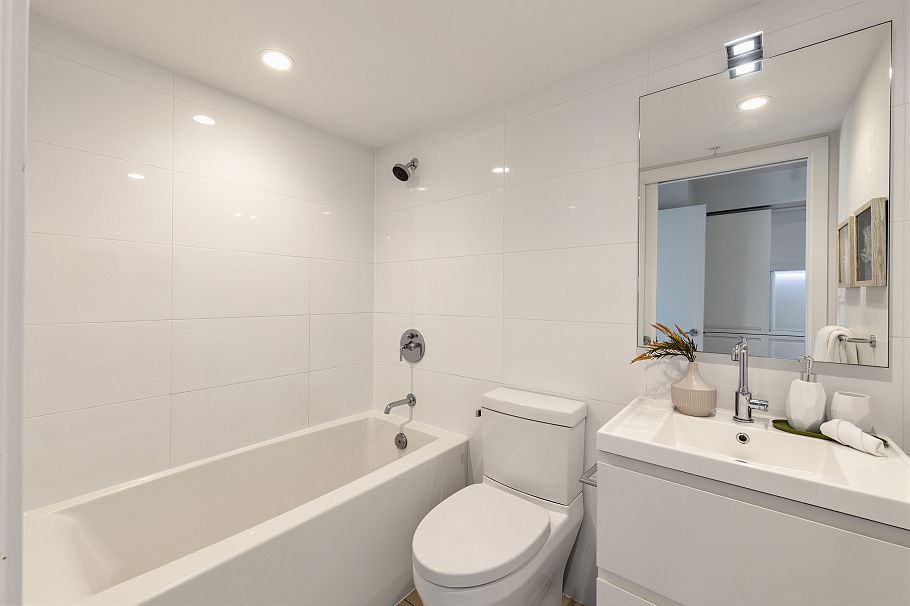 1002 1133 Hornby Street Vancouver, BC - 17