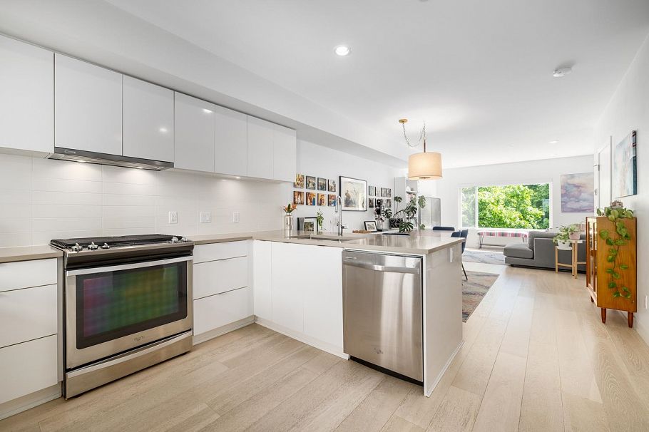 109 453 E 16th Avenue Vancouver, BC - 10