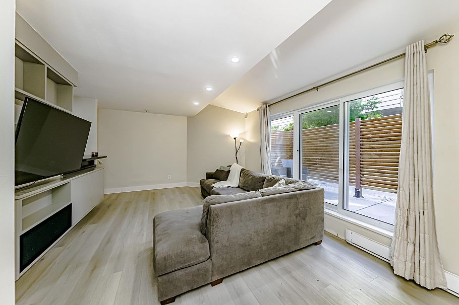 1 1328 W 73rd Avenue Vancouver, BC - 7