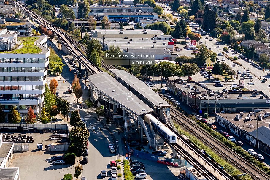 2178 Renfrew Street Vancouver, BC - 28