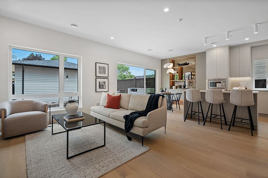 2 2211 William Street Vancouver, BC - 13