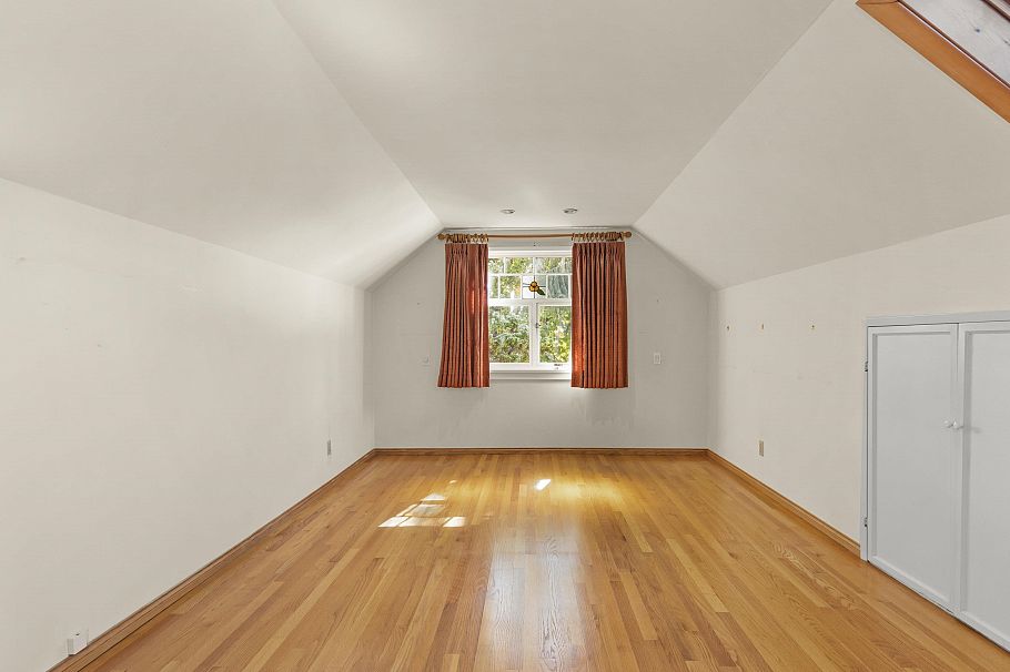 3989 W 19th Avenue Vancouver, BC - 17