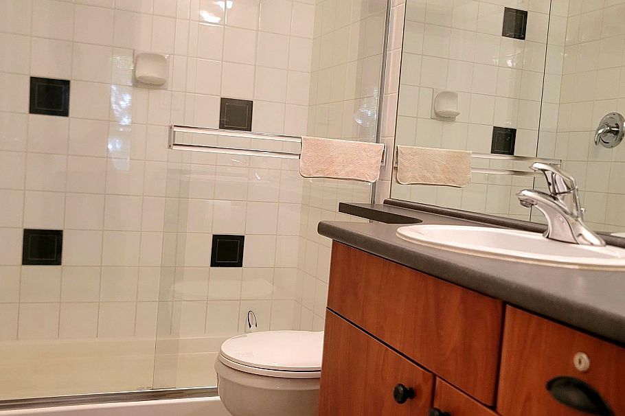 3238 E 54th Avenue Vancouver, BC - 6