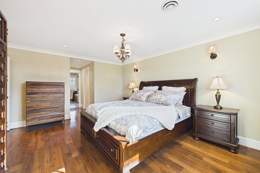 3575 W 38th Avenue Vancouver, BC - 20