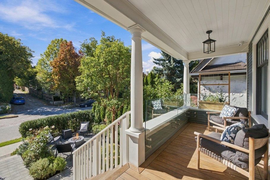 279 E 18th Avenue Vancouver, BC - 4