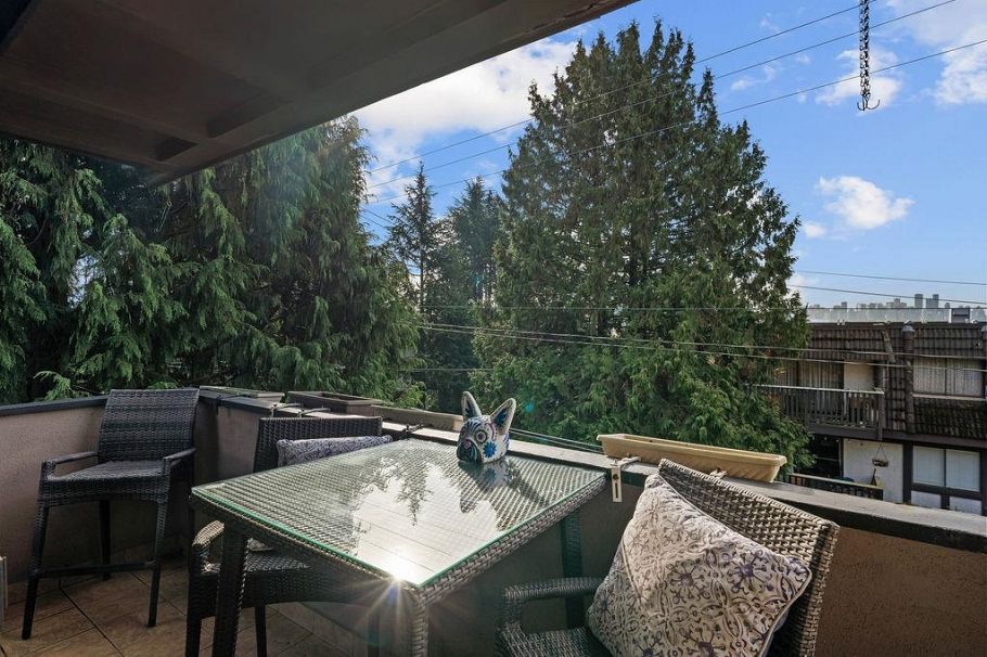 201 341 Mahon Avenue North Vancouver, BC - 25
