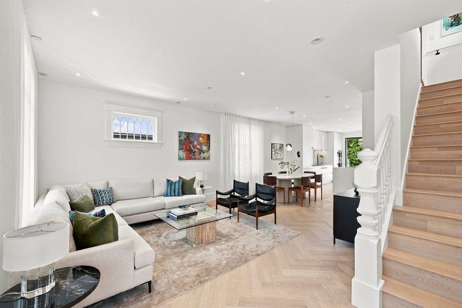 279 E 18th Avenue Vancouver, BC - 6