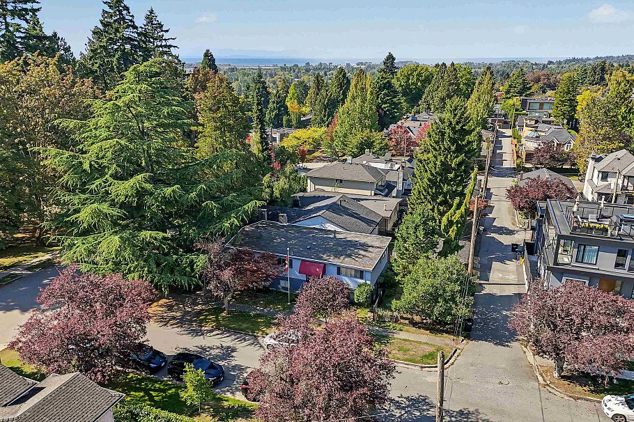 6689 Vine Street Vancouver, BC - 4