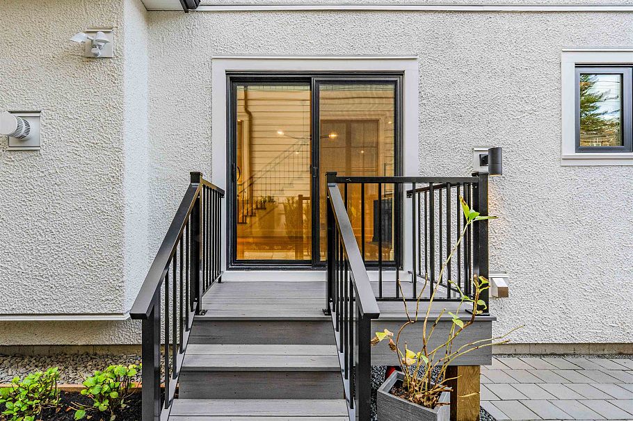 2 4088 Maple Crescent Vancouver, BC - 36