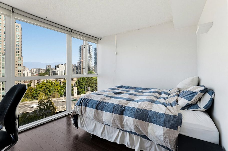 1401 907 Beach Avenue Vancouver, BC - 20