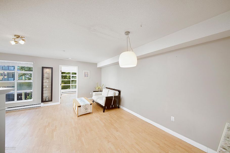 301 8989 Hudson Street Vancouver, BC - 7