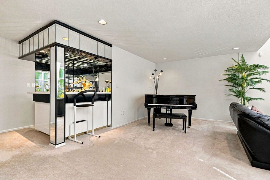 1039 W 29th Avenue Vancouver, BC - 6