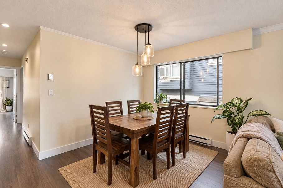 18-24 W 16th Avenue Vancouver, BC - 4