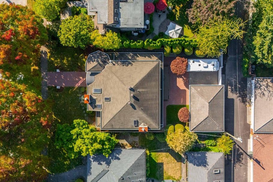 1039 W 29th Avenue Vancouver, BC - 36