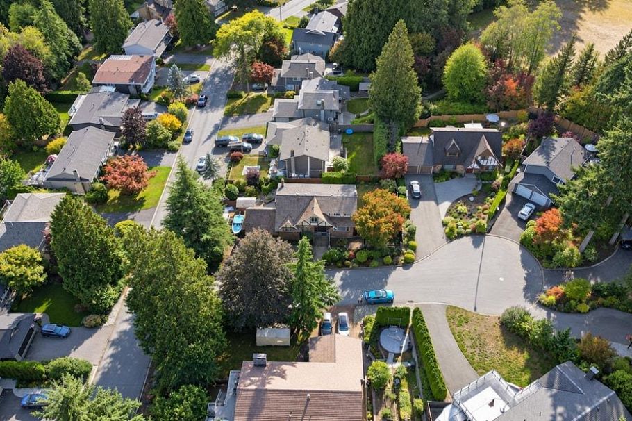 2718 Byron Place North Vancouver, BC - 32