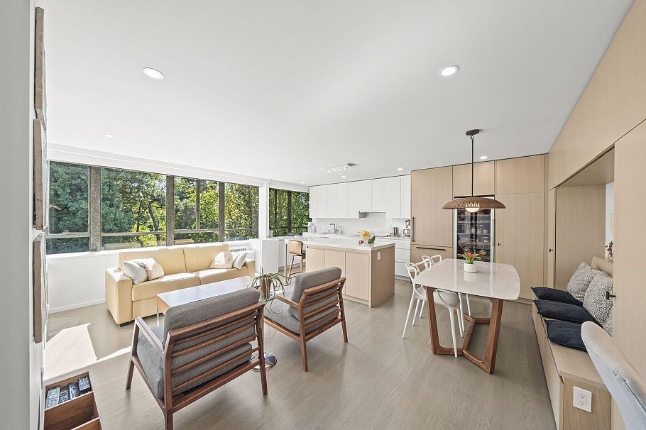 817 1445 Marpole Avenue Vancouver, BC - 5