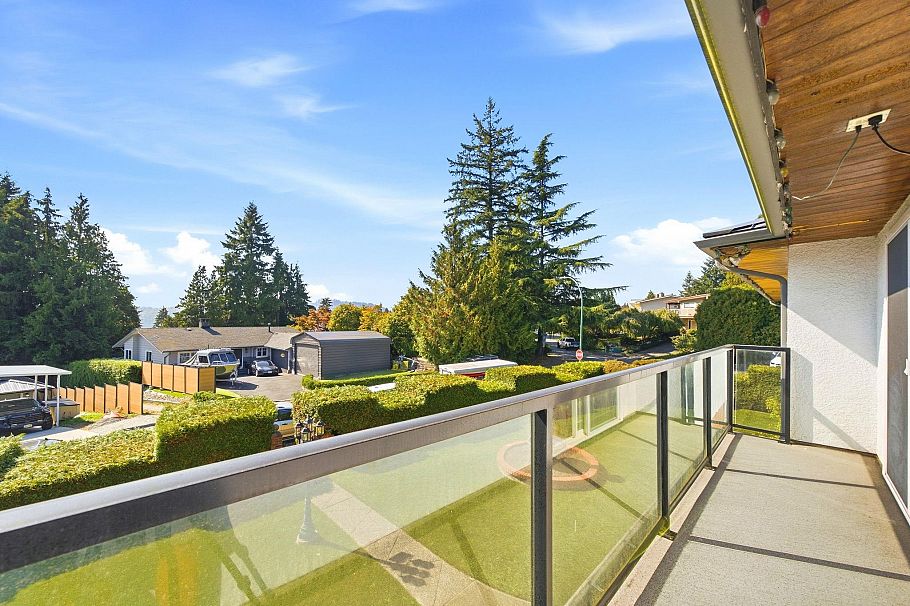 4148 Fairway Place North Vancouver, BC - 12