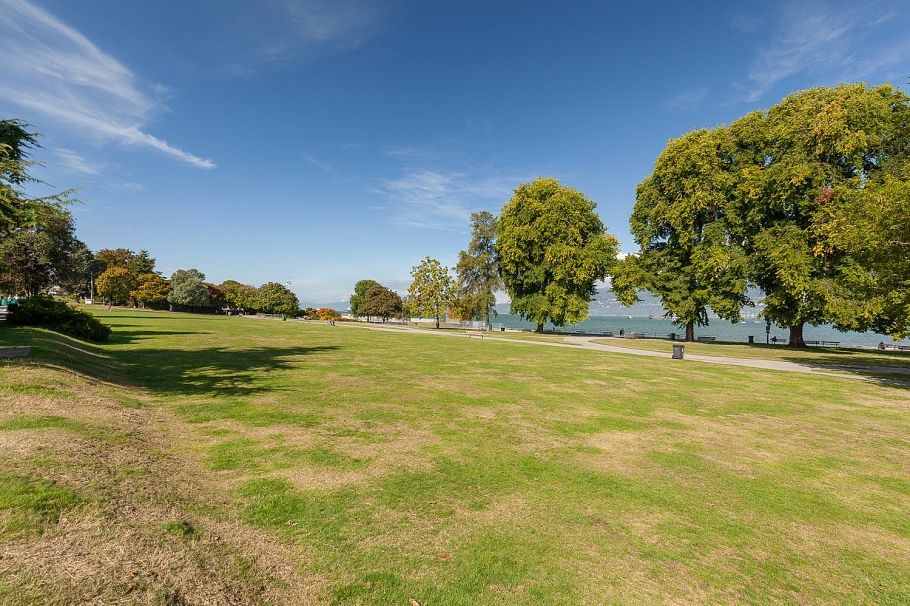 207 2410 Cornwall Avenue Vancouver, BC - 27