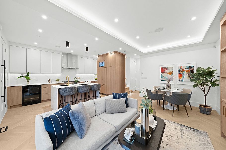 1 1967 E 13th Avenue Vancouver, BC - 17
