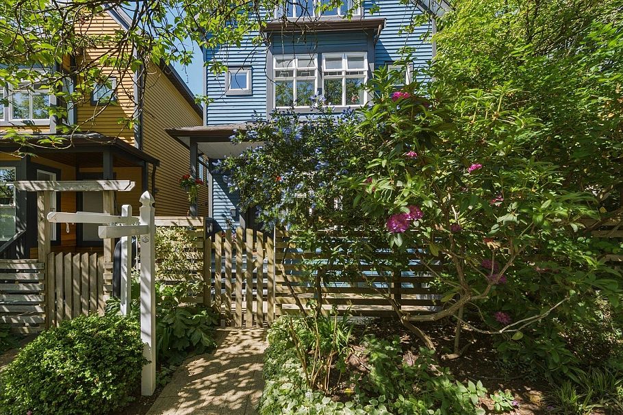 1073 E Pender Street Vancouver, BC - 30