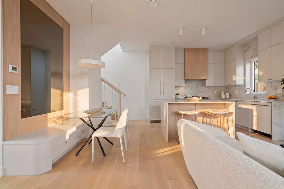366 E 23rd Avenue Vancouver, BC - 6