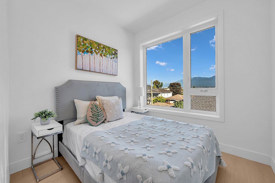 3 2893 Eton Street Vancouver, BC - 10