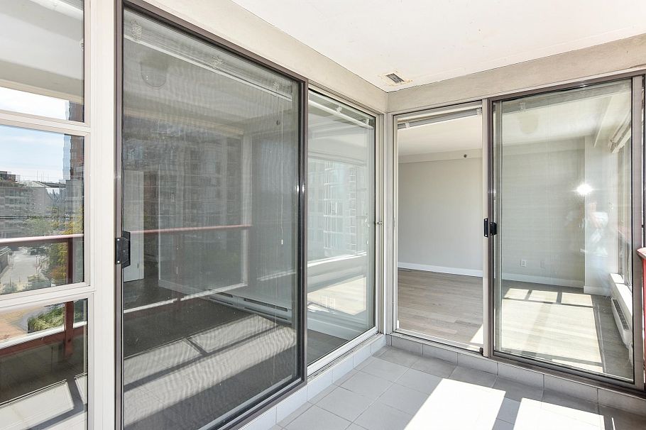 503 1008 Beach Avenue Vancouver, BC - 10
