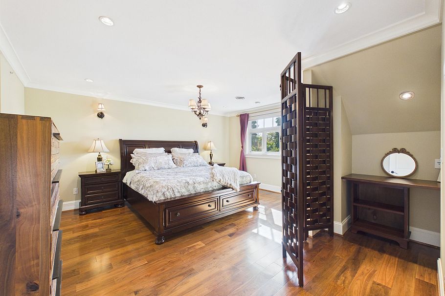 3575 W 38th Avenue Vancouver, BC - 21