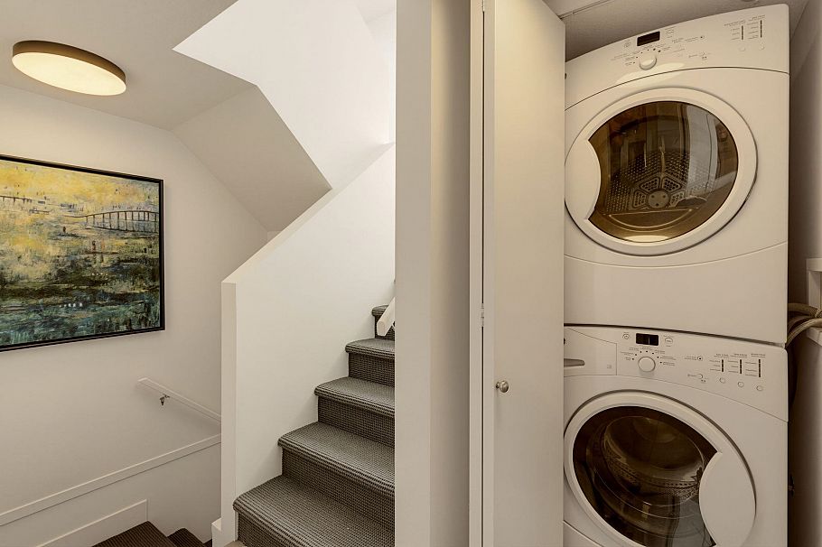 234 735 W 15th Street North Vancouver, BC - 20
