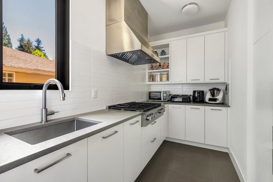 3430 Aintree Drive North Vancouver, BC - 13