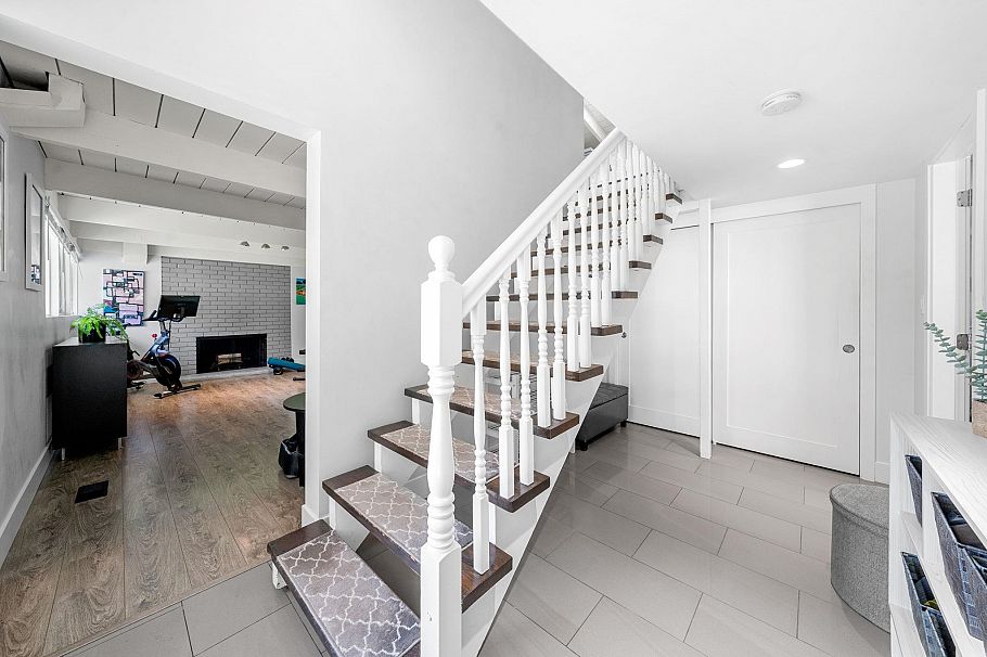 4505 Lions Avenue North Vancouver, BC - 20