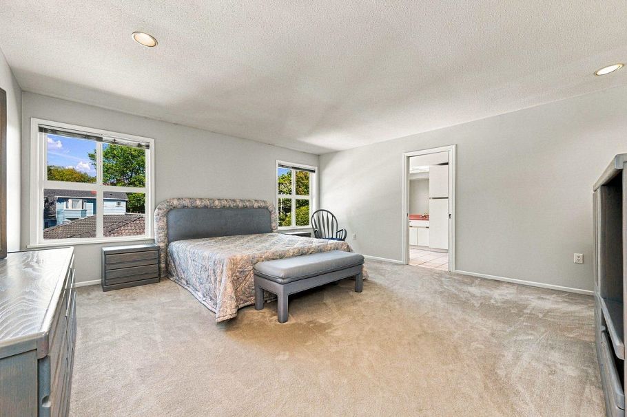 1039 W 29th Avenue Vancouver, BC - 21