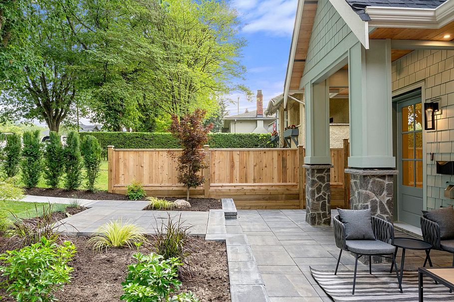 1 2735 Eton Street Vancouver, BC - 4