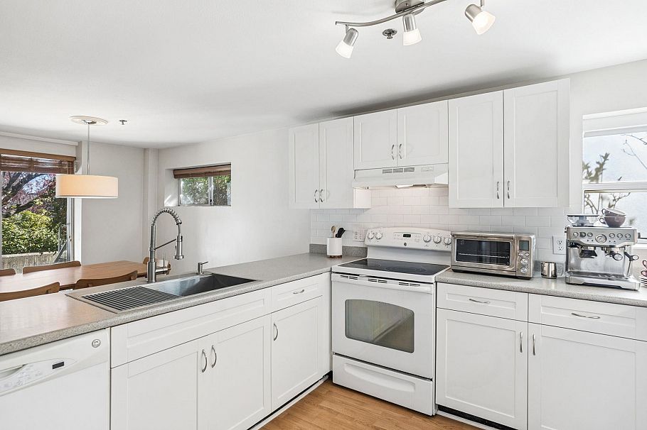4306 Sophia Street Vancouver, BC - 11