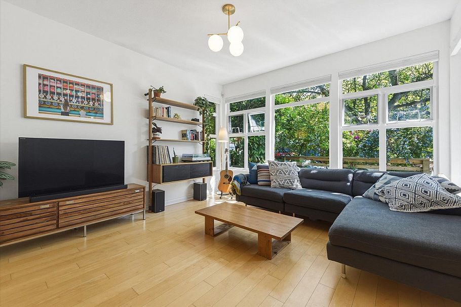 1073 E Pender Street Vancouver, BC - 3