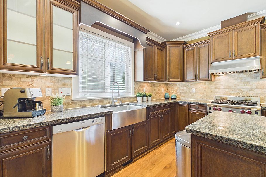3575 W 38th Avenue Vancouver, BC - 15