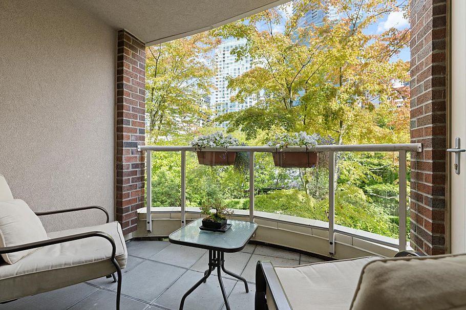 109 1111 Haro Street Vancouver, BC - 22