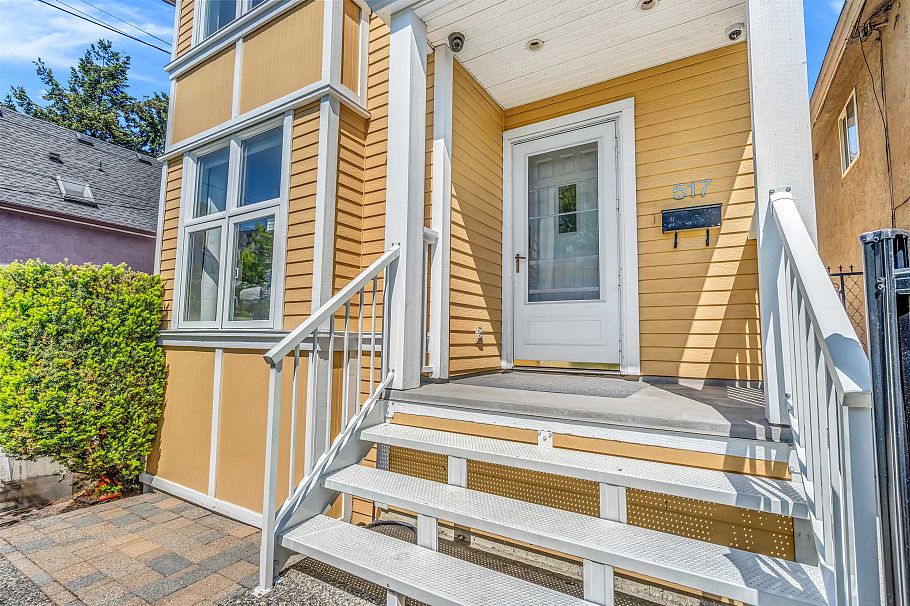 517 Atlantic Street Vancouver, BC - 3