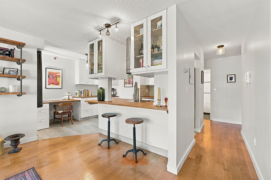 304 1611 E 3rd Avenue Vancouver, BC - 7