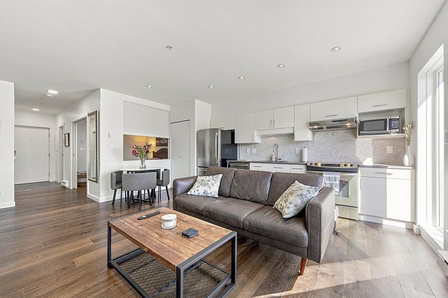 406 1688 Cypress Street Street Vancouver, BC - 4