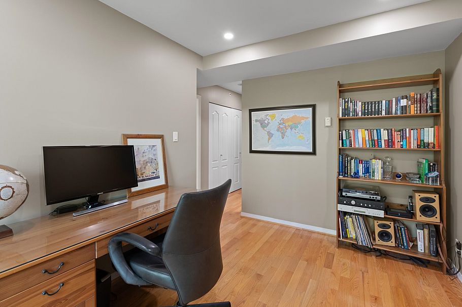 109 1111 Haro Street Vancouver, BC - 21