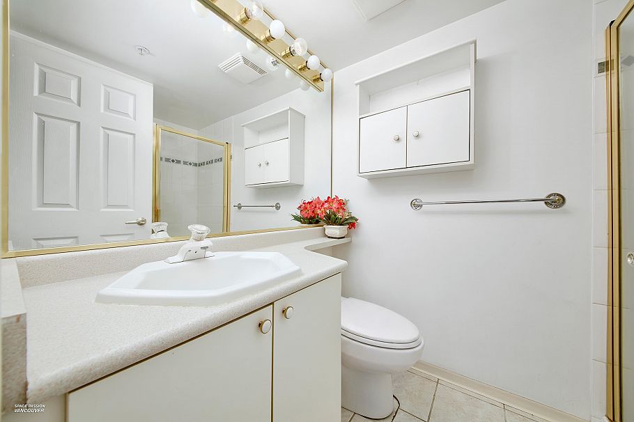 301 8989 Hudson Street Vancouver, BC - 15