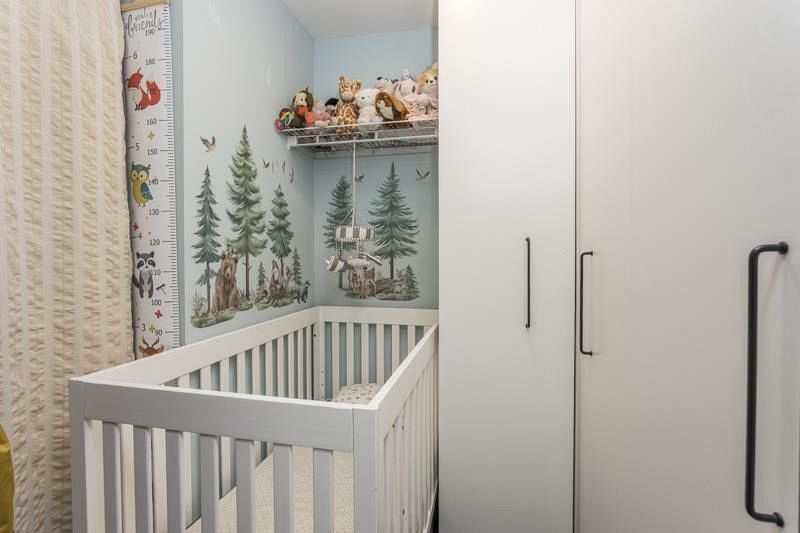 211 8460 Jellicoe Street Vancouver, BC - 19
