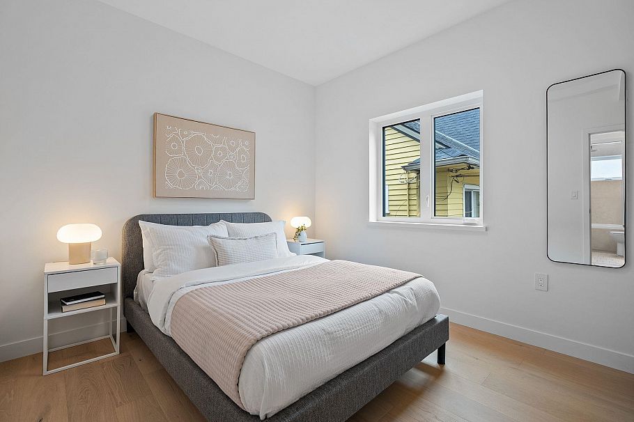 2 2211 William Street Vancouver, BC - 20