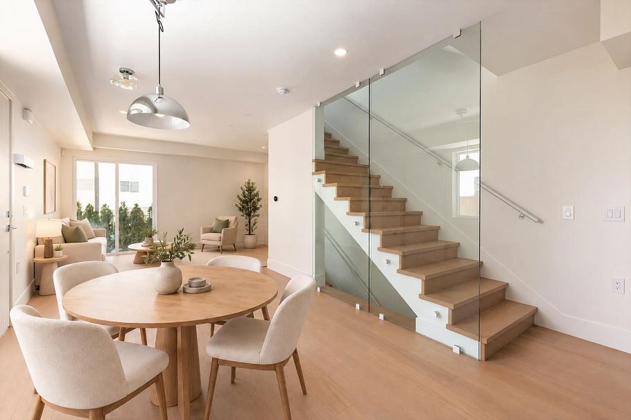 101 1837 E Georgia Street Vancouver, BC - 2
