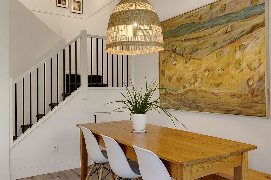 234 735 W 15th Street North Vancouver, BC - 4