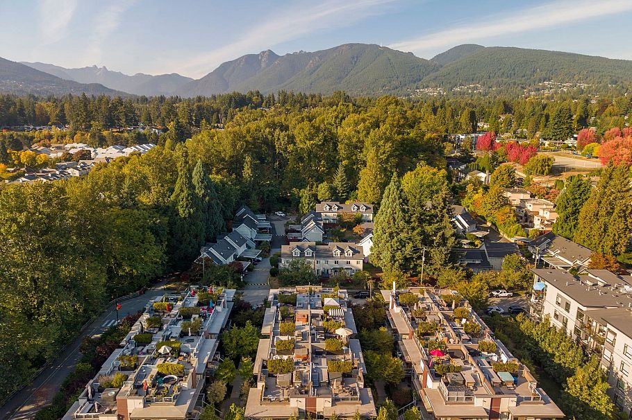 234 735 W 15th Street North Vancouver, BC - 30